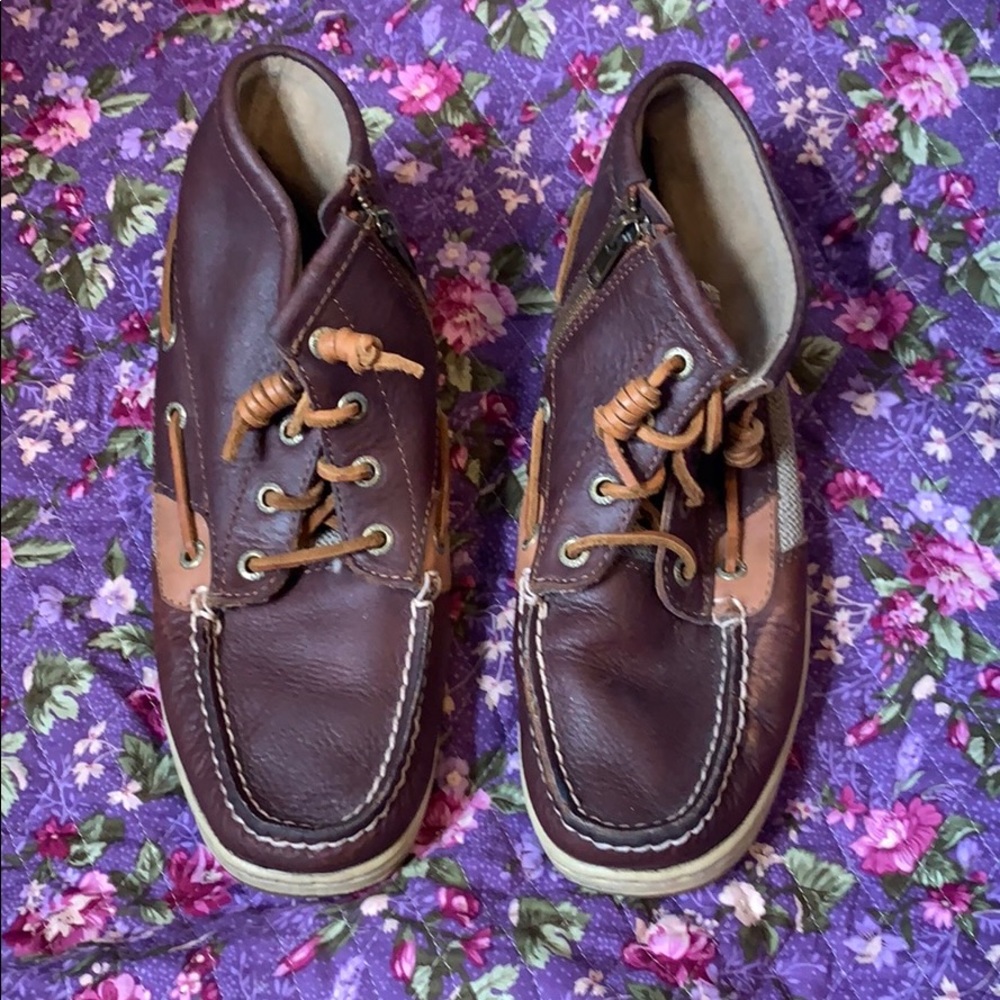 High top sperrys